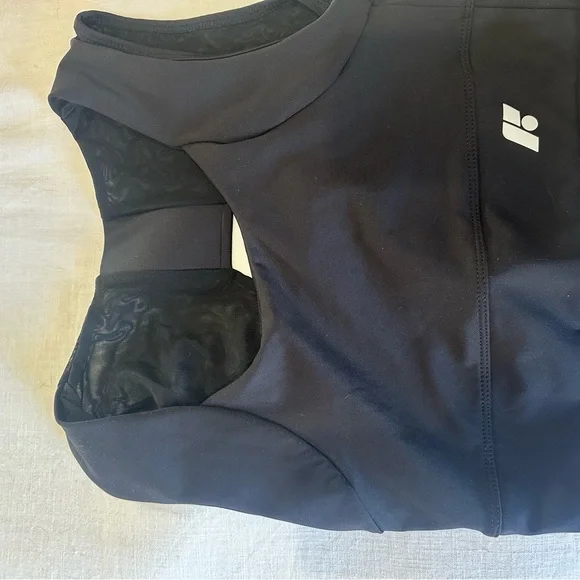 Forme Posture Correcting Revive Black Sports Bra - Picture 2 of 5